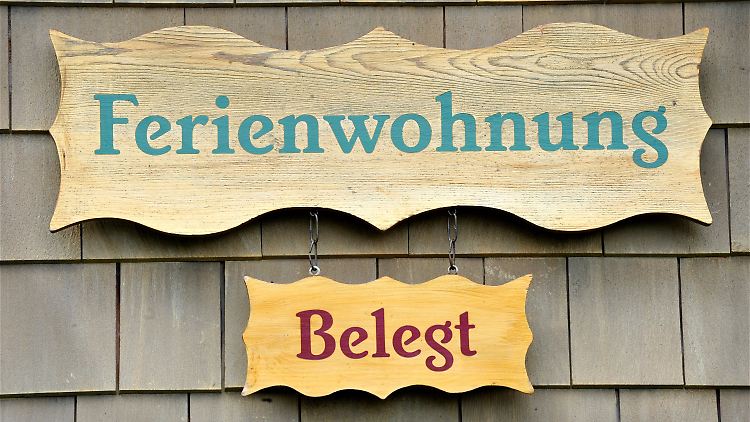 "Eine Zweizimmerwohnung einen Monat lang für rund 700 Euro zu mieten, das ist schon klasse", freuen sich Berlin-Touristen.