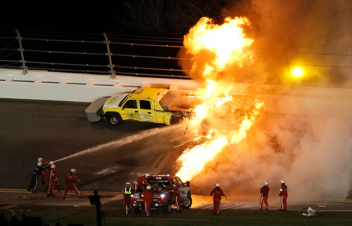 2012-02-28T042803Z-01-DAY32-RTRMDNP-3-DAYTONA-JPG6399042723837095555