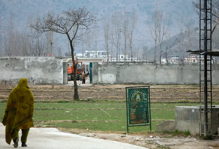 2012-02-27T072350Z-01-ABB104-RTRMDNP-3-PAKISTAN-BINLADEN-JPG1438019619444392442