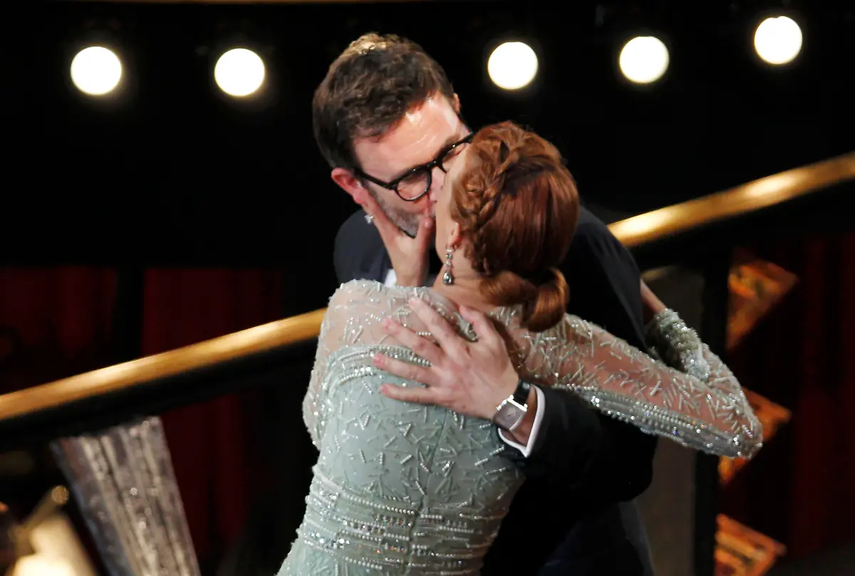 2012-02-27T044242Z-01-OSC335-RTRMDNP-3-OSCARS-JPG4937712310995999809