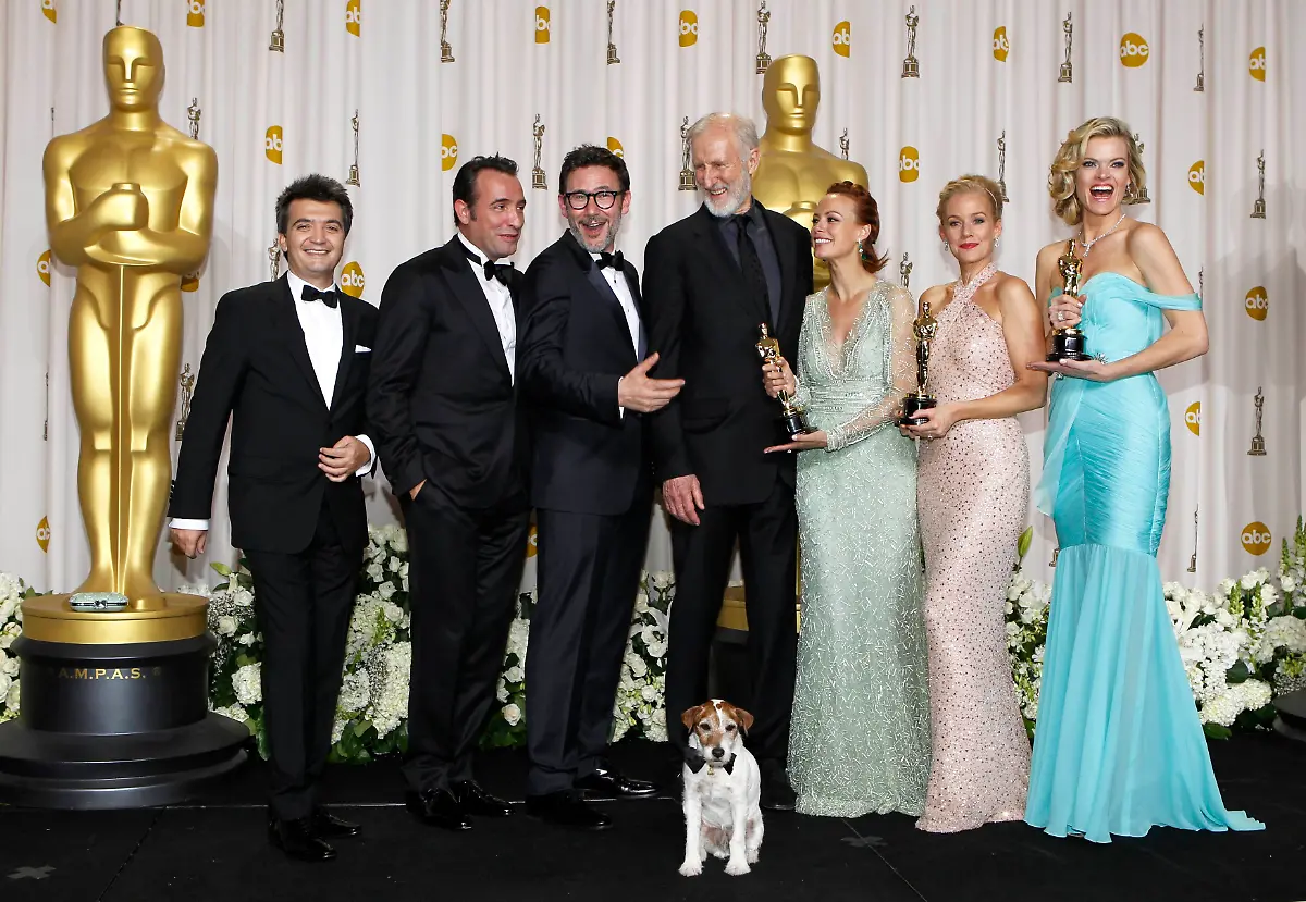 2012-02-27T054258Z-01-OSC1249-RTRMDNP-3-OSCARS-JPG8952088552566879193