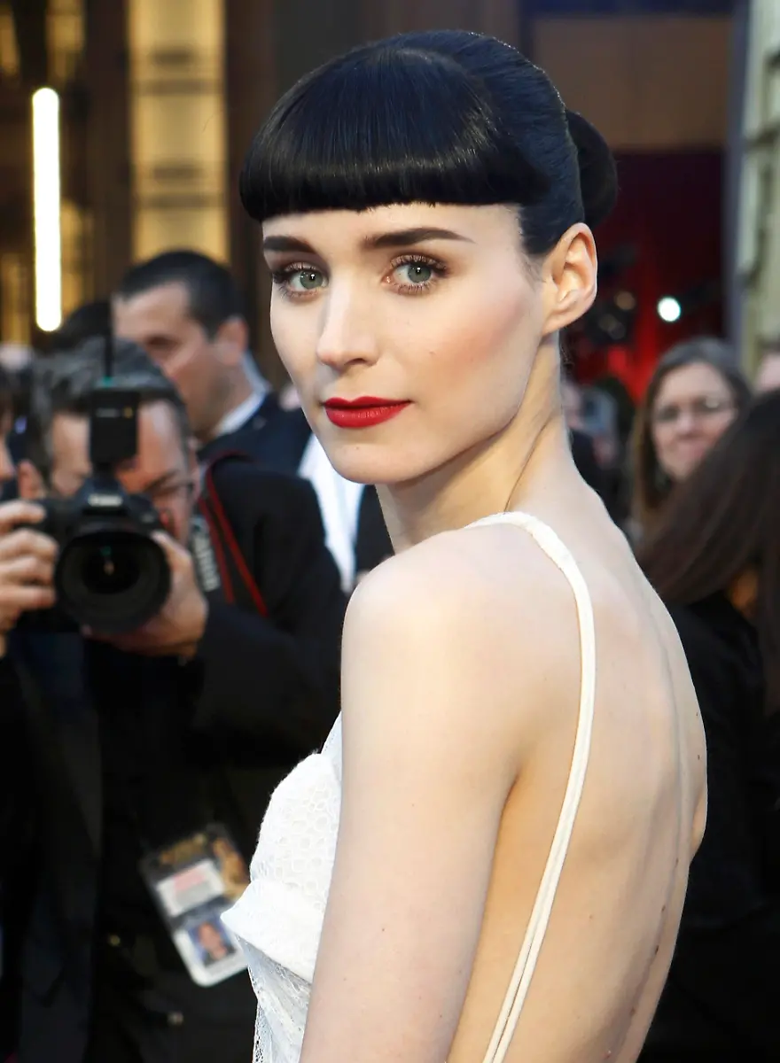 2012-02-27T023415Z-01-OSC645-RTRMDNP-3-OSCARS-JPG566259656846422485