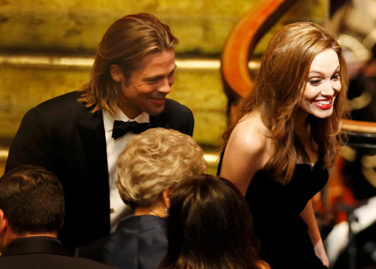 2012-02-27T015424Z-01-OSC246-RTRMDNP-3-OSCARS-JPG8732532188105877097