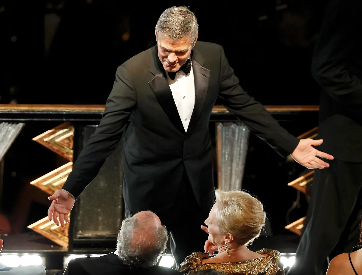 2012-02-27T015344Z-01-OSC245-RTRMDNP-3-OSCARS-JPG6759818265587460409