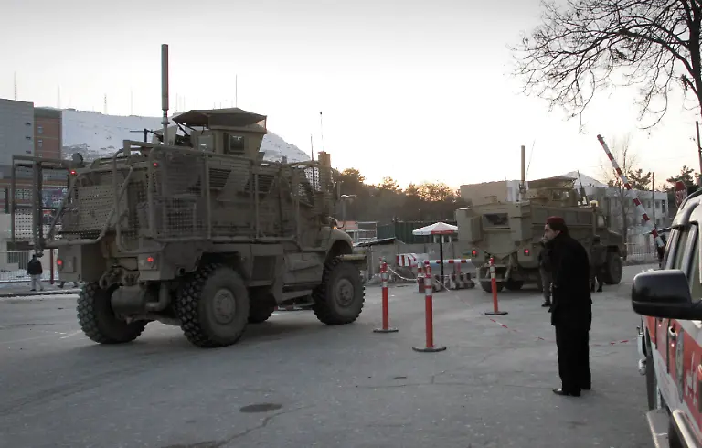 DAB2148-20120225-jpg8556061541272247877