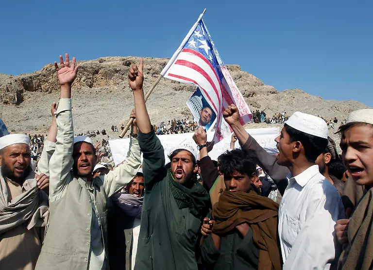 2012-02-24T163555Z-01-KAB207-RTRMDNP-3-AFGHANISTAN-KORANS-JPG753303646225732506