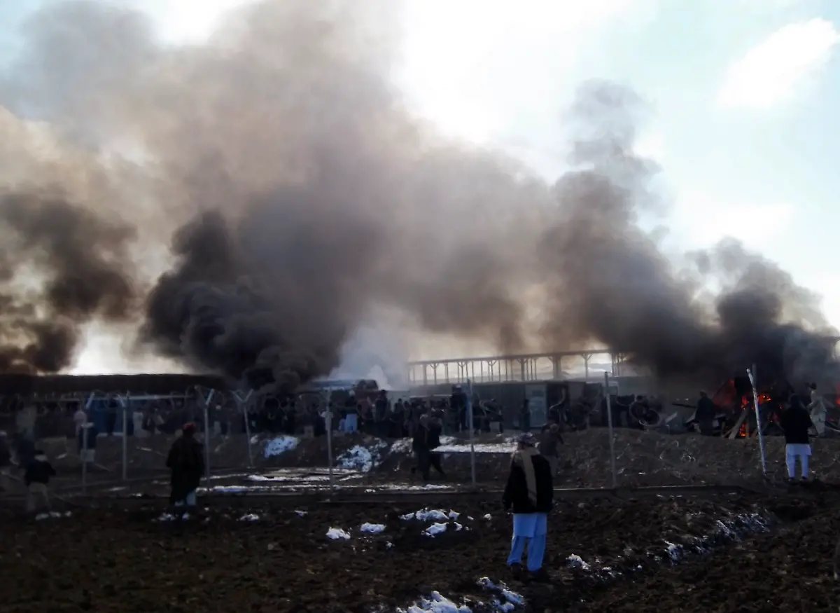 2012-02-23T144726Z-01-KAB116-RTRMDNP-3-AFGHANISTAN-KORANS-JPG1949452951571636629