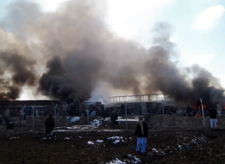 2012-02-23T144726Z-01-KAB116-RTRMDNP-3-AFGHANISTAN-KORANS-JPG1949452951571636629