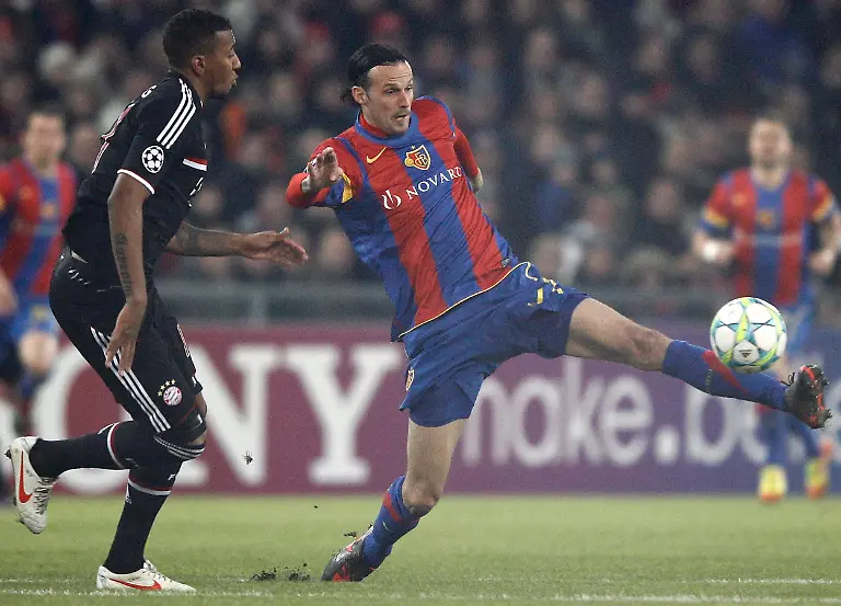 2012-02-22T200915Z-01-BSL08-RTRMDNP-3-SOCCER-CHAMPIONS-JPG3069467874516337381