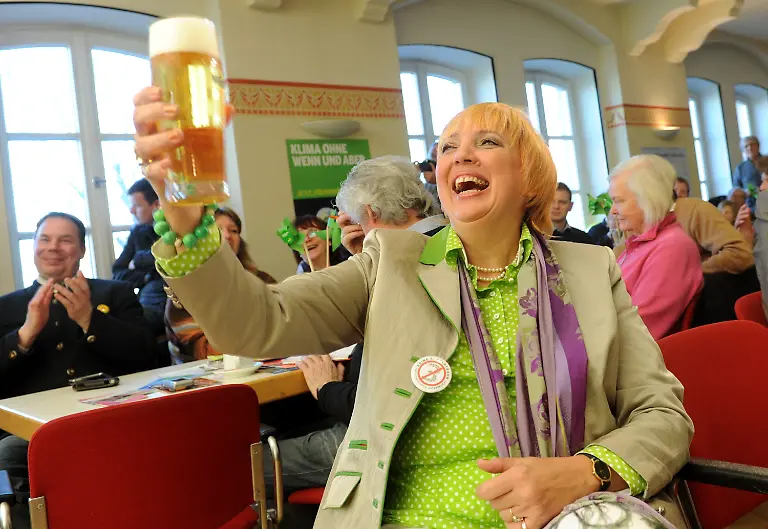 336z2704-jpg5547628215970287230