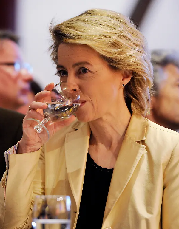 DI10150-20120222-jpg3177302011653976867