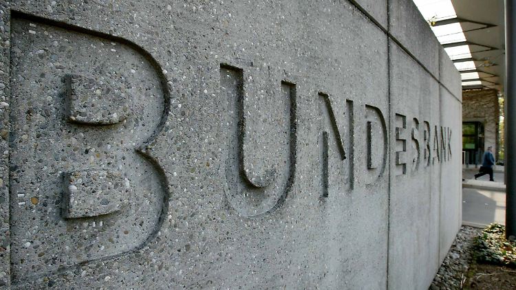 Türschild aus Beton: Die Notenbanker finden Belege für einen anhaltenden Aufschwung.