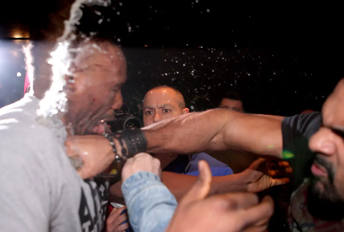 2012-02-19T051406Z-01-SIN32-RTRMDNP-3-BOXING-KLITSCHKO-CHISORA-JPG1591928008186503183