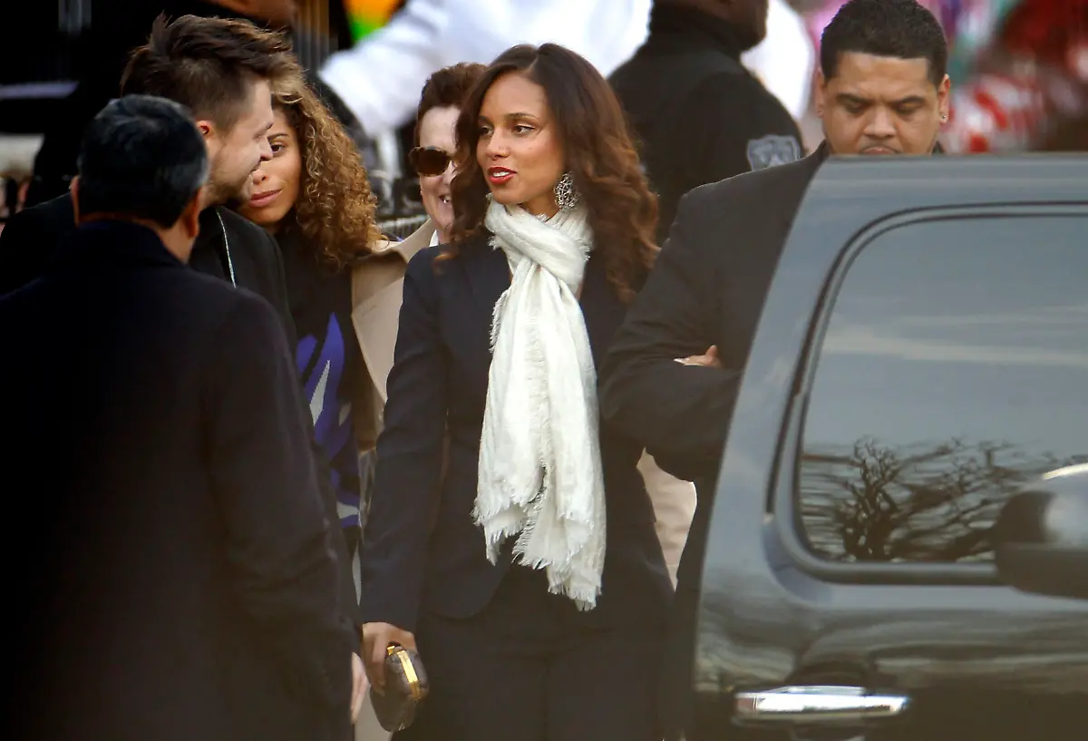 2012-02-18T215543Z-01-NYC111-RTRMDNP-3-WHITNEYHOUSTON-JPG5413812668899781628