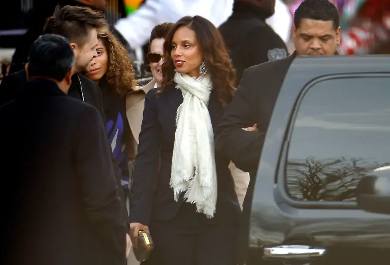 2012-02-18T215543Z-01-NYC111-RTRMDNP-3-WHITNEYHOUSTON-JPG5413812668899781628