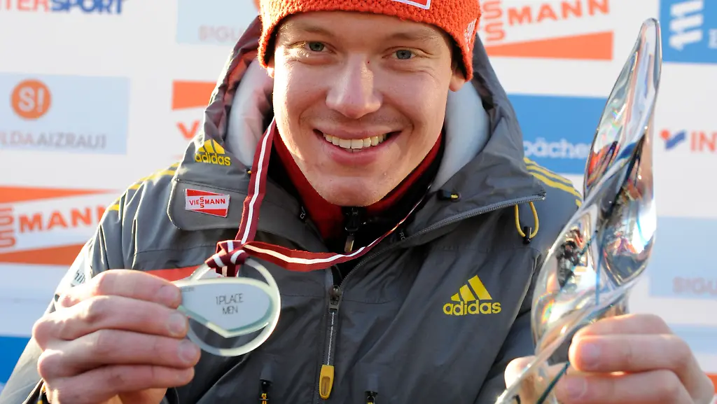 DAB2830-20120218-jpg5173130241053349251