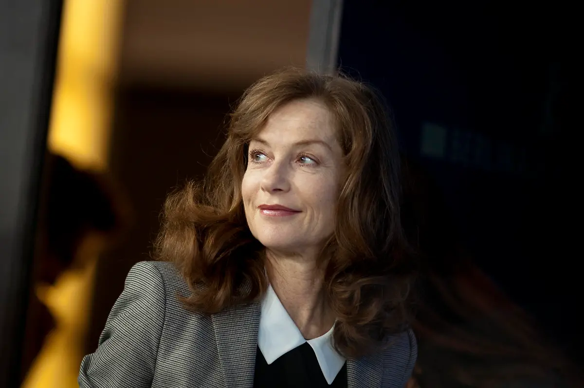 2012-02-12T131944Z-01-TPE04-RTRMDNP-3-GERMANY-FILM-JPG374306089046977988