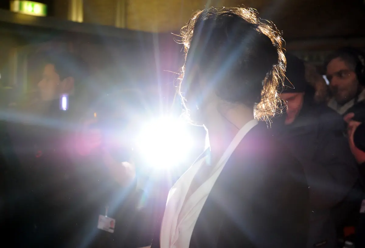 32z93640-jpg2435332675544860967