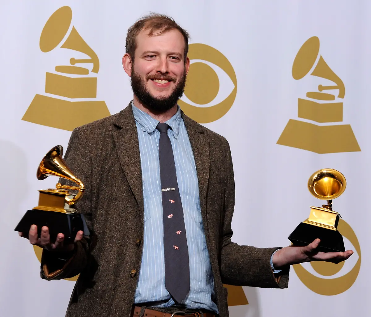 330u2127-jpg5261366668544195441