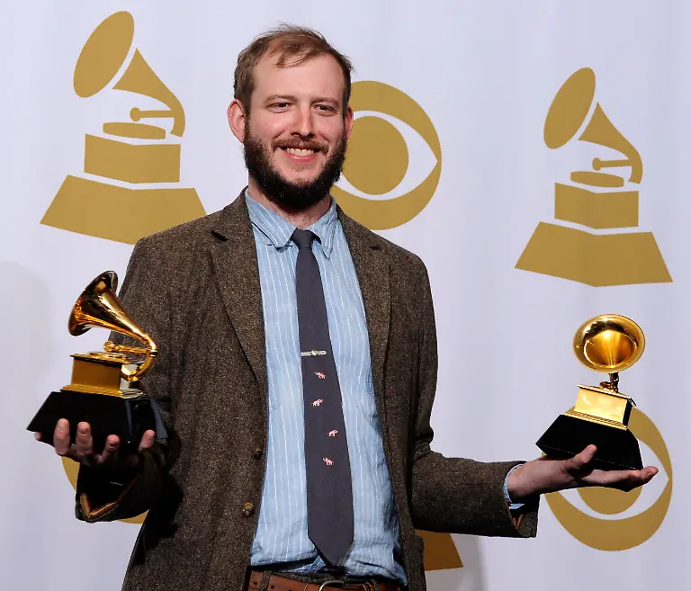 330u2127-jpg5261366668544195441