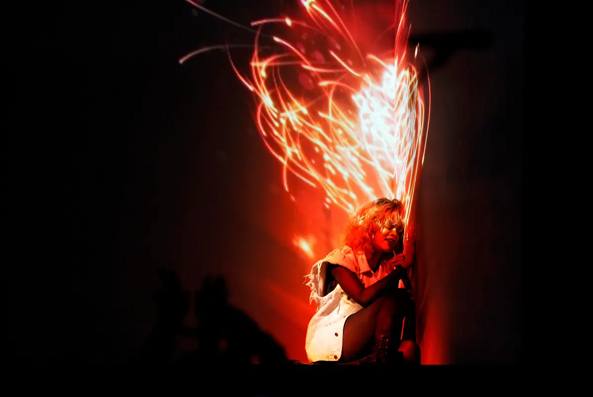 2012-02-13T032603Z-01-LOA119-RTRMDNP-3-GRAMMYS-JPG6195742547187726016