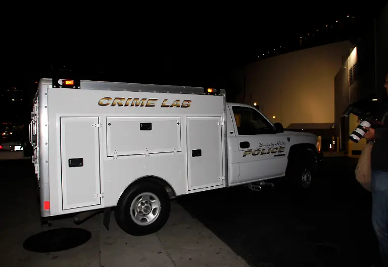 2012-02-12T045419Z-01-BEV210-RTRMDNP-3-USA-WHITNEYHOUSTON-JPG8839573763923251054