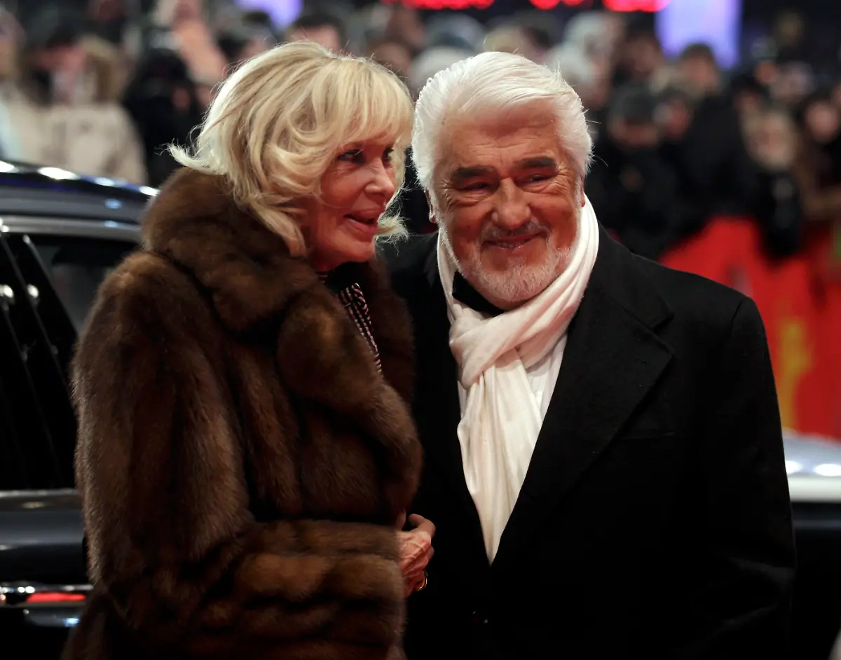 2012-02-09T174311Z-01-RSS06-RTRMDNP-3-BERLINALE-COMPETITION-JPG1203606732507097403