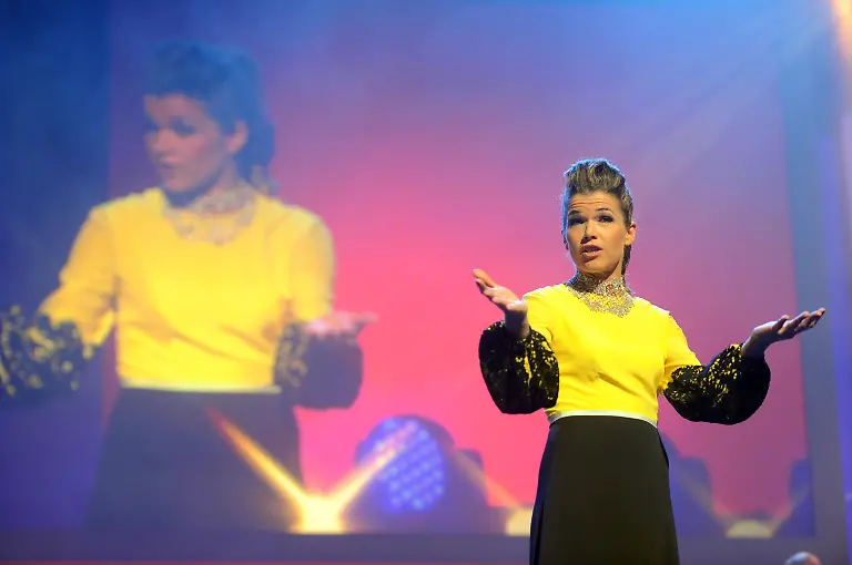 32ym0224-jpg9072065938282905759