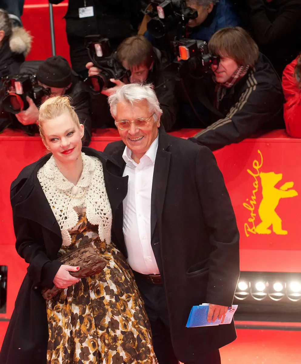 32ym2824-jpg6962239223180374084