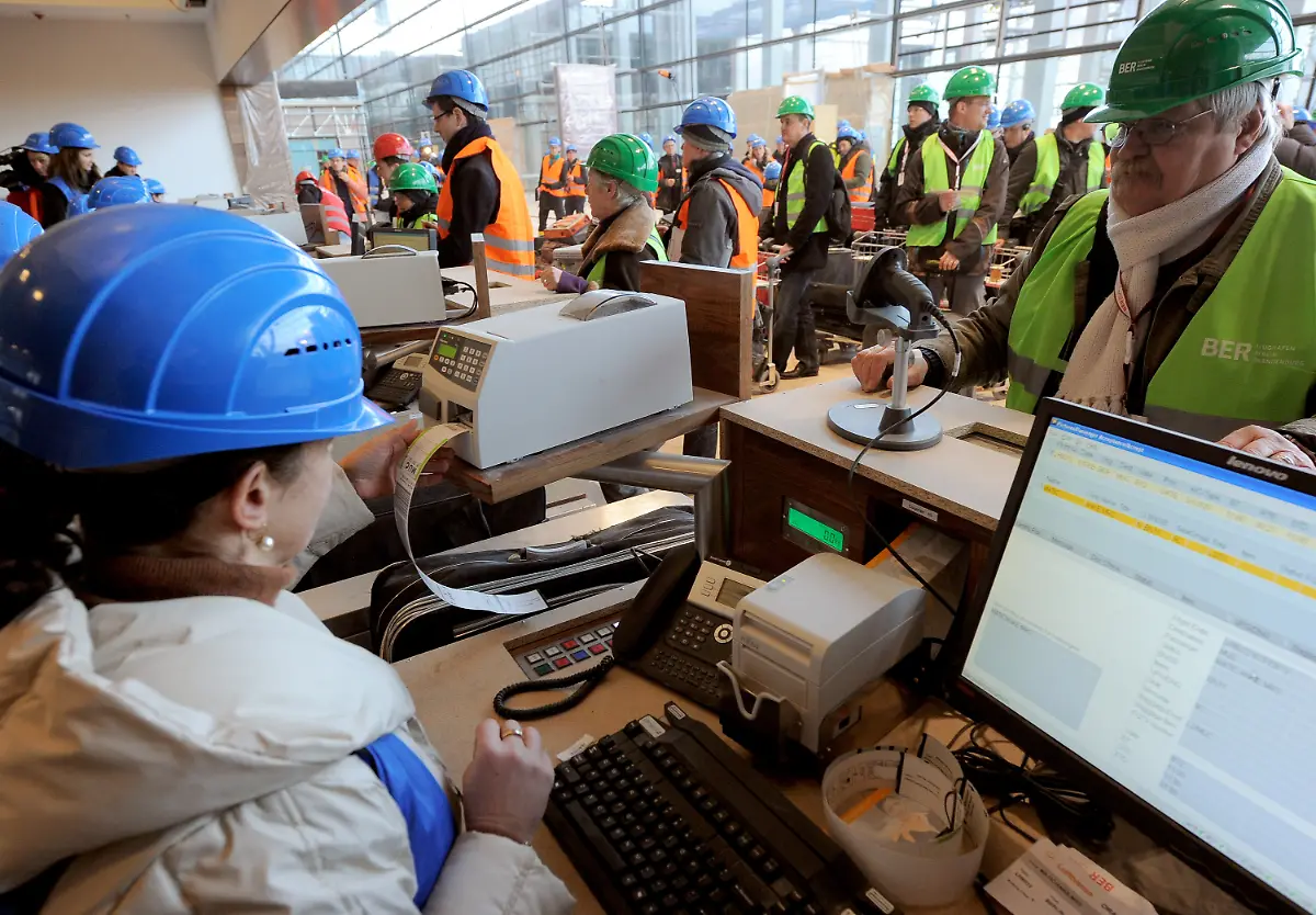 32x12900-jpg5282957190641750616