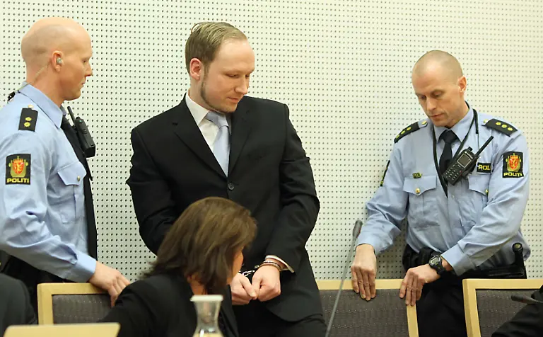 2012-02-06T122854Z-01-BER94-RTRMDNP-3-NORWAY-JPG5861161097777367448