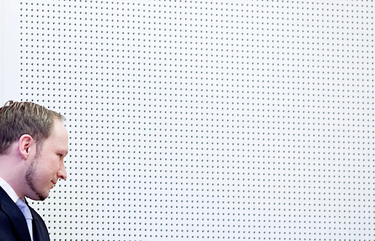 2012-02-06T125947Z-01-BER90-RTRMDNP-3-NORWAY-ATTACKS-JPG3047376864484605274