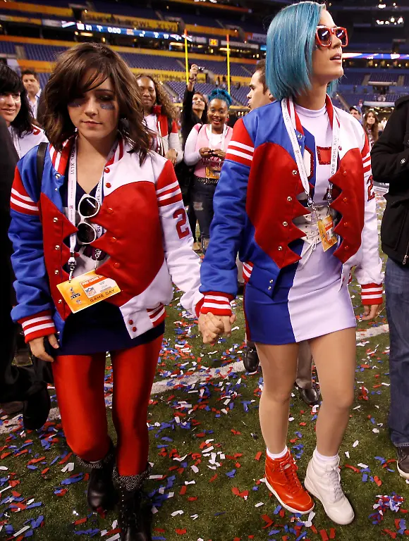 2012-02-06T041350Z-01-IND348-RTRMDNP-3-NFL-SUPERBOWL-JPG5249629997420246081
