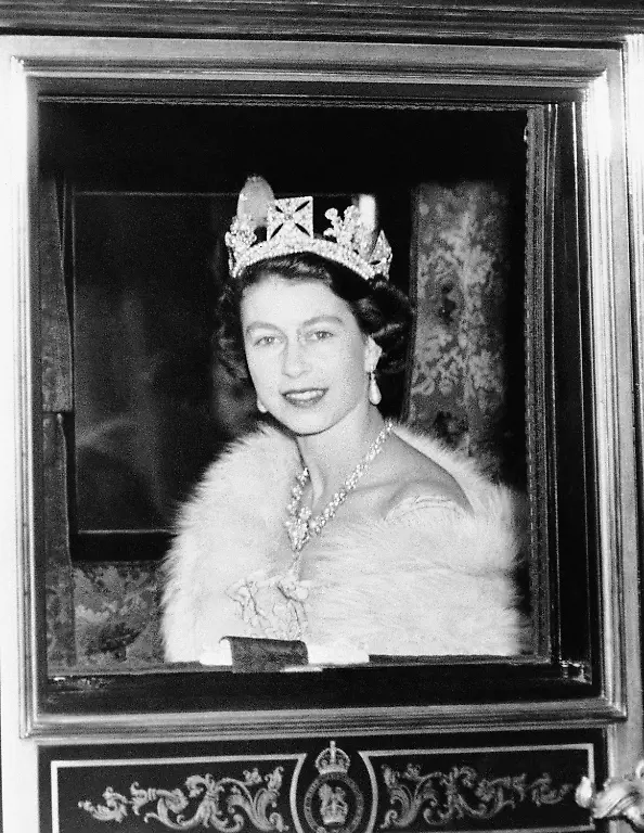 DI20033-20120203-jpg4879350283097307521