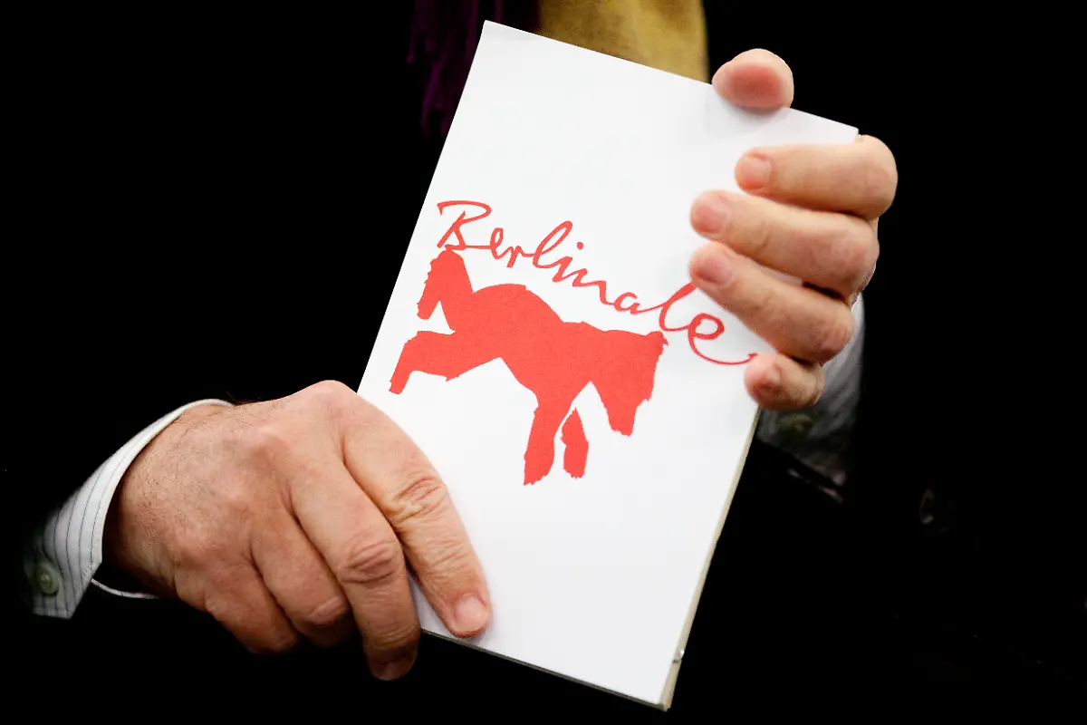 DAB0951-20120131-jpg3323432506799677021