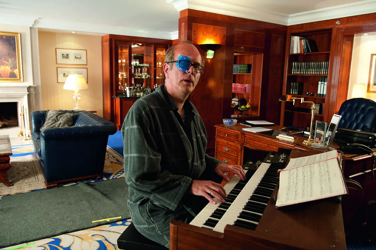 1327734147-jpg5394442213509677244