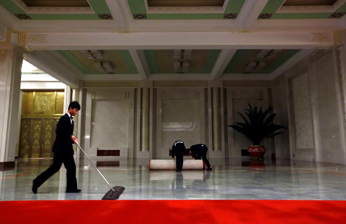 2012-02-02T094841Z-01-CB31-RTRMDNP-3-CHINA-JPG3462766464312399815