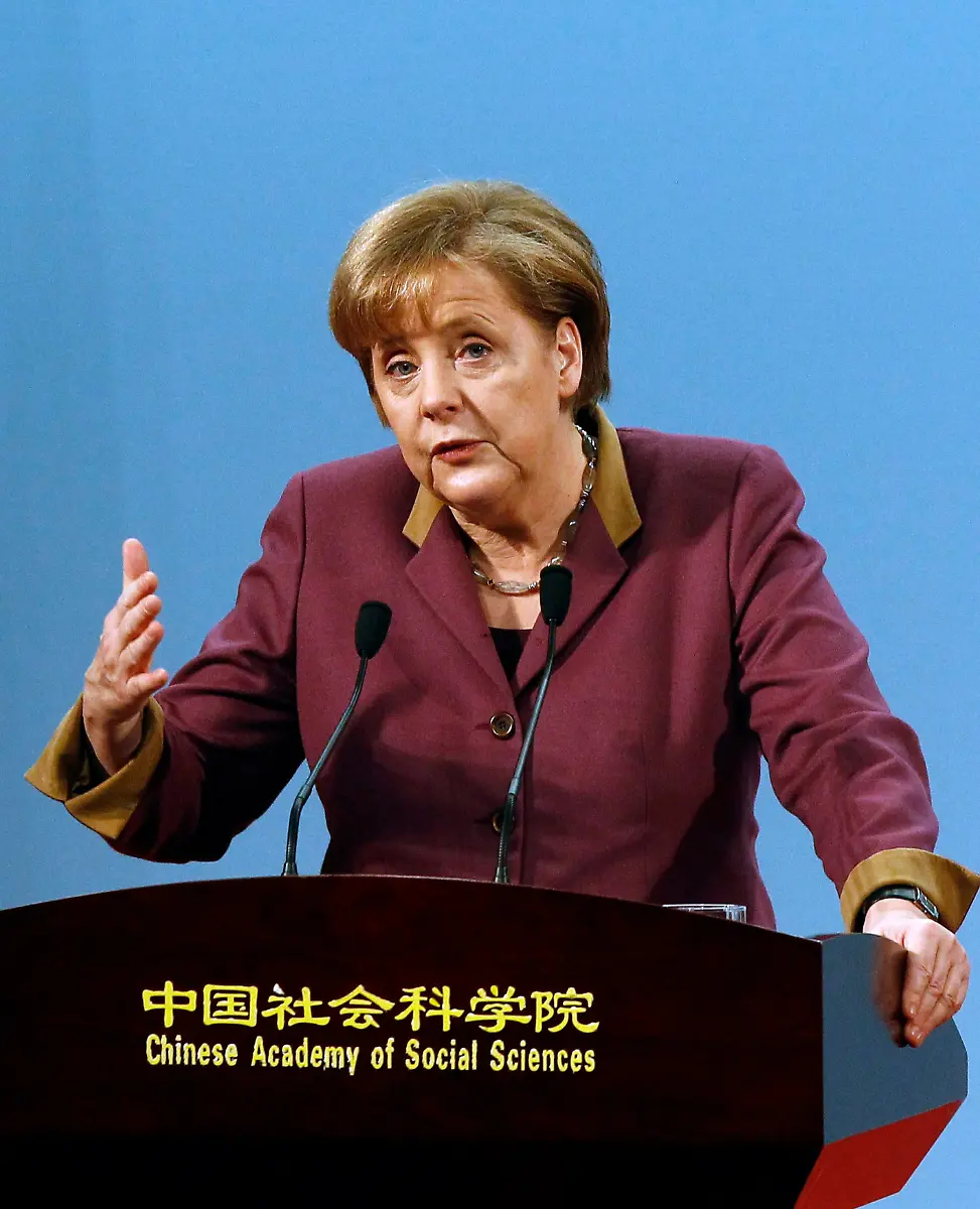 2012-02-02T041552Z-01-CB06-RTRMDNP-3-GERMANY-CHINA-JPG2690847450123532695