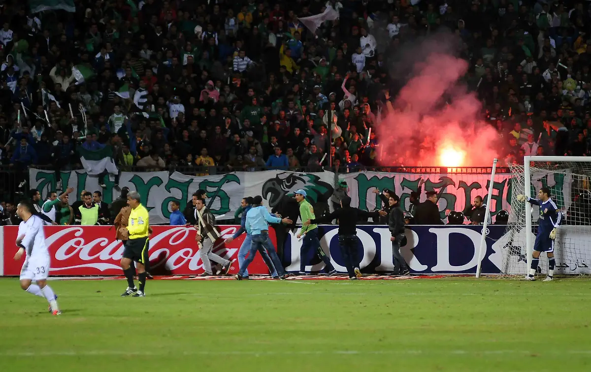 DAB3306-20120201-jpg2039836214247992012