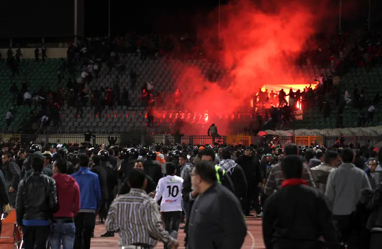 2012-02-01T201854Z-01-SJS04-RTRMDNP-3-EGYPT-SOCCER-VIOLENCE-JPG1178912086646351941