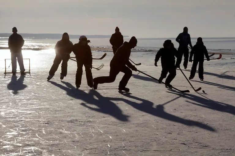 2012-01-29T152451Z-01-RIG05-RTRMDNP-3-LATVIA-JPG154842627229539899