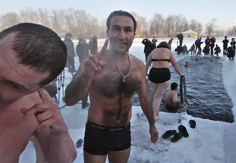 32r04938-jpg5072841658883962755