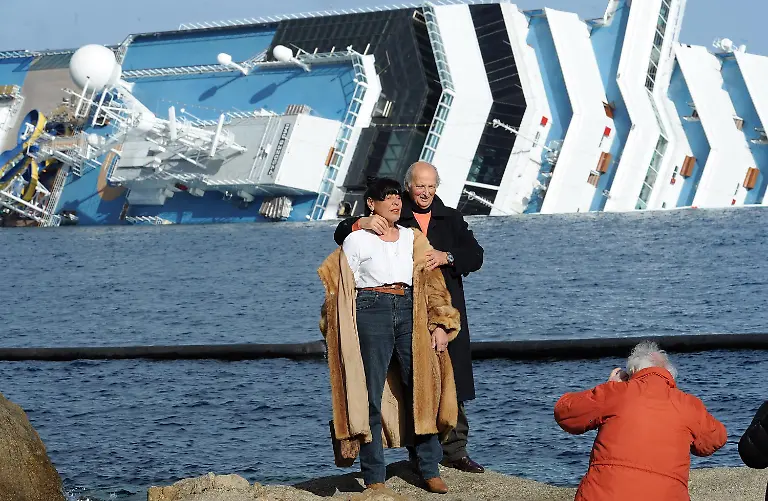 32n22915-jpg4172572675495087196