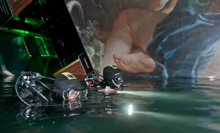 DAB2572-20120124-jpg7103413360859968586