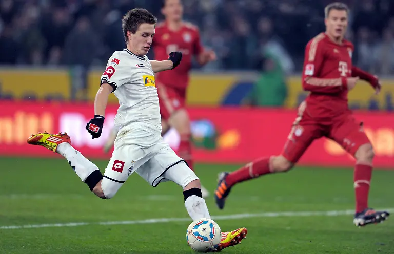 32l93520-jpg1805465862987744048