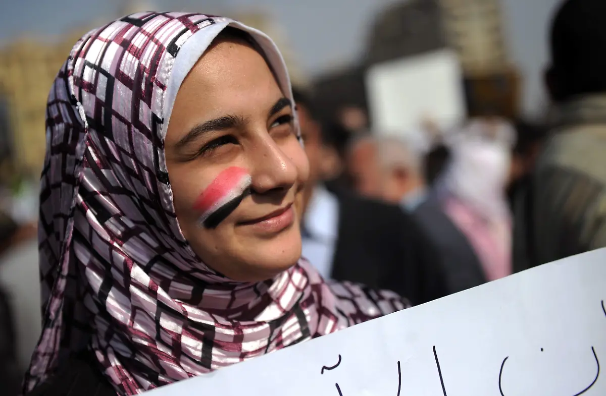 tahrir-frau