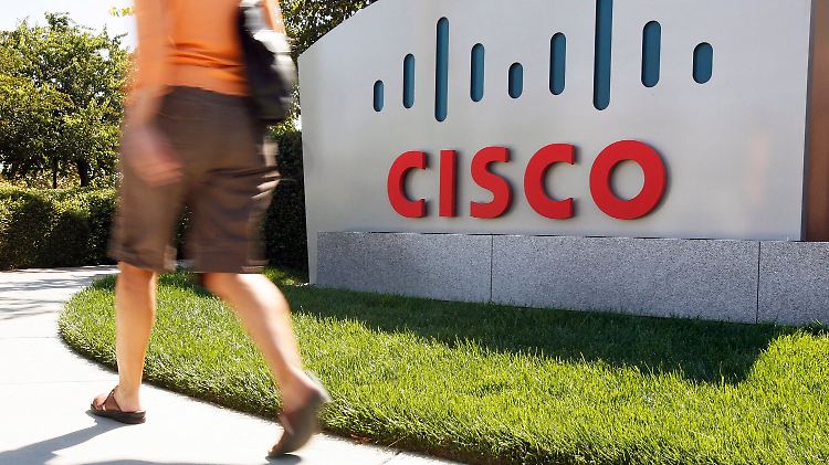 Cisco trennt sich bis ins Management hinein von Mitarbeitern, um seine Kosten in den Griff zu bekommen. Das schlägt sich kurzfristig negativ auf den Quartalsgewinn nieder.