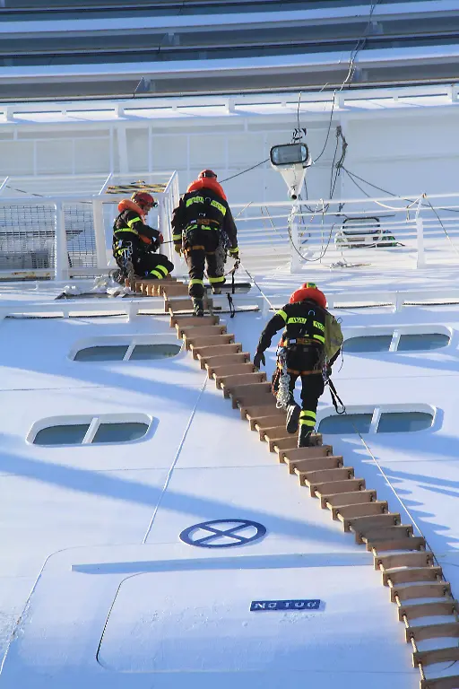 32j74522-jpg8767251548381441712