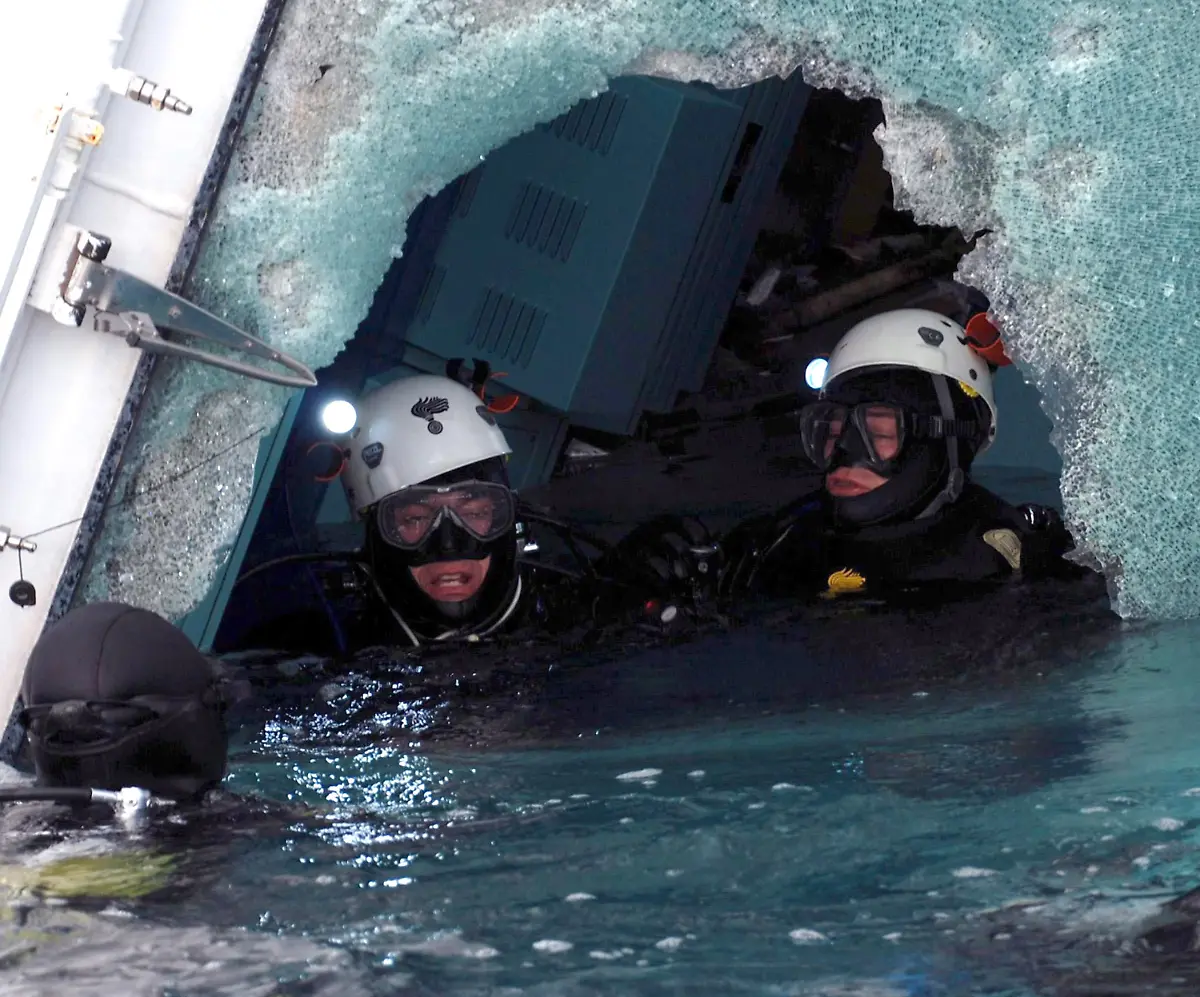 32jb0536-jpg8347634008616307183