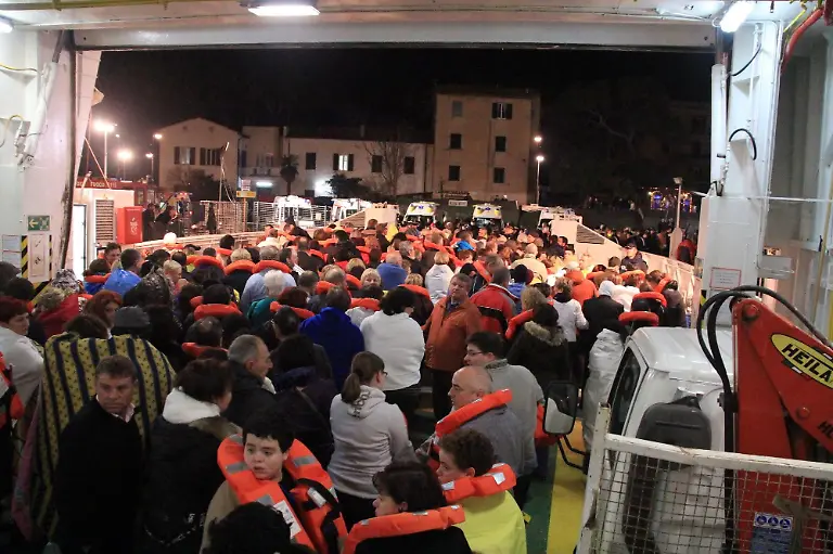 32h14618-jpg7549047287835005334